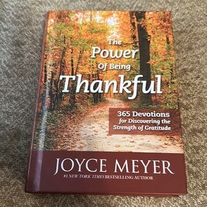 Joyce Meyer
The Power of Being Thankful:‎ 365 Devotions  HC book